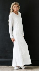 white knit skirt with pocket and stretch top
